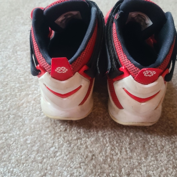 Nike Lebron Soldier 9 size 7 - Picture 2 of 7